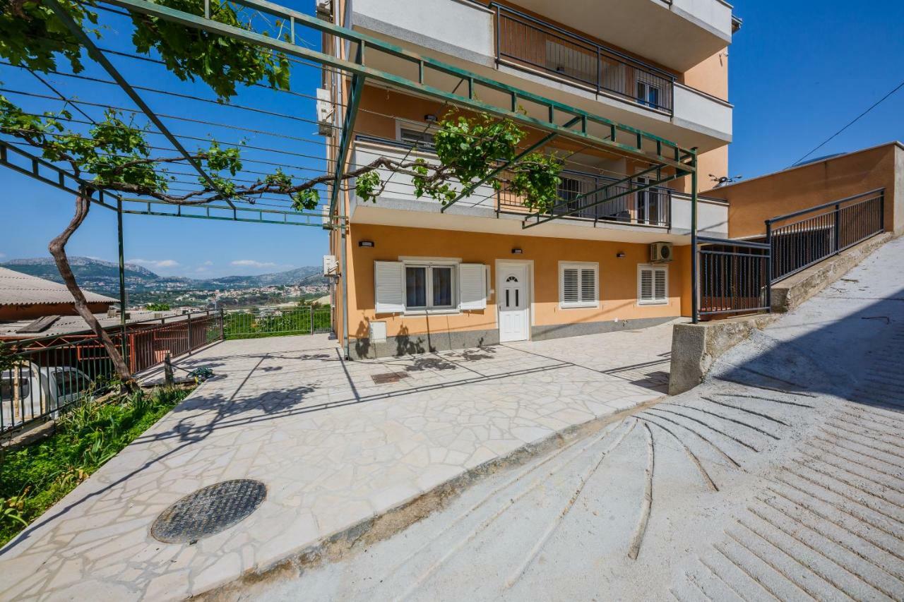 Apartments Selak Split Exterior photo